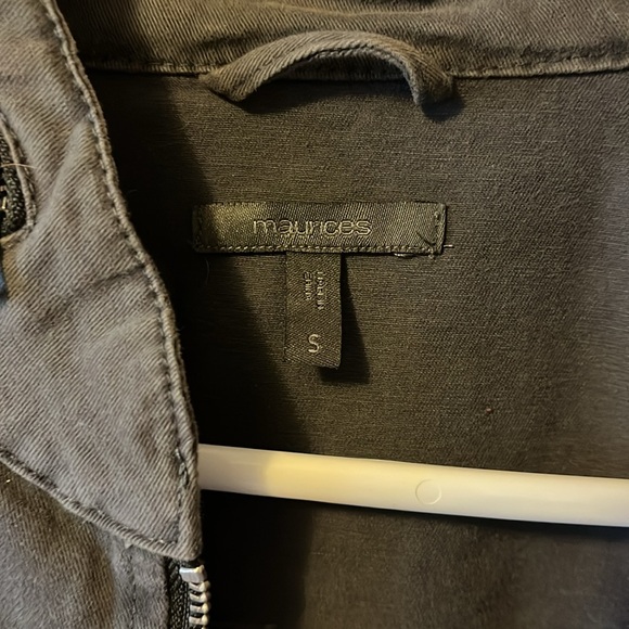 Maurice’s jacket - Picture 4 of 7